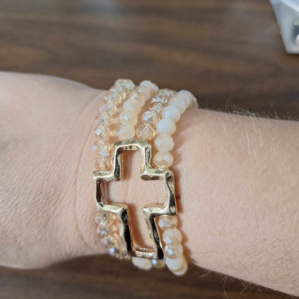 Inspirational bracelet beaded boutique cross bracelet - Picture 4 of 6